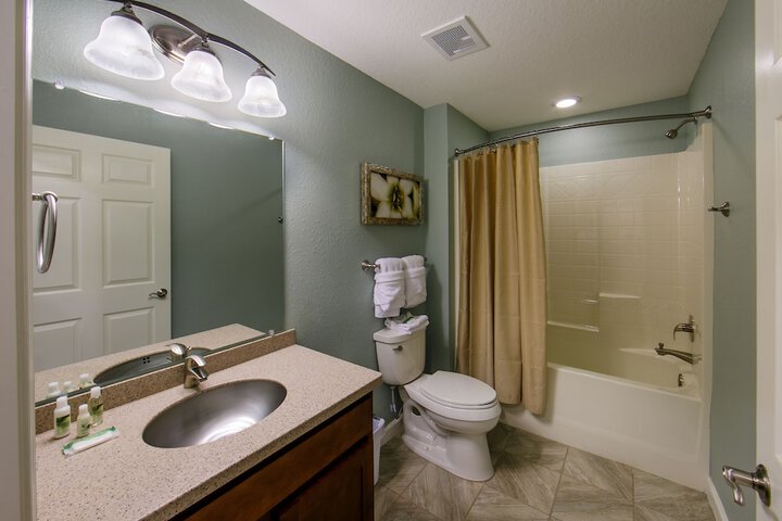 Holiday Inn Club Vacations Orlando Breeze Resort by IHG