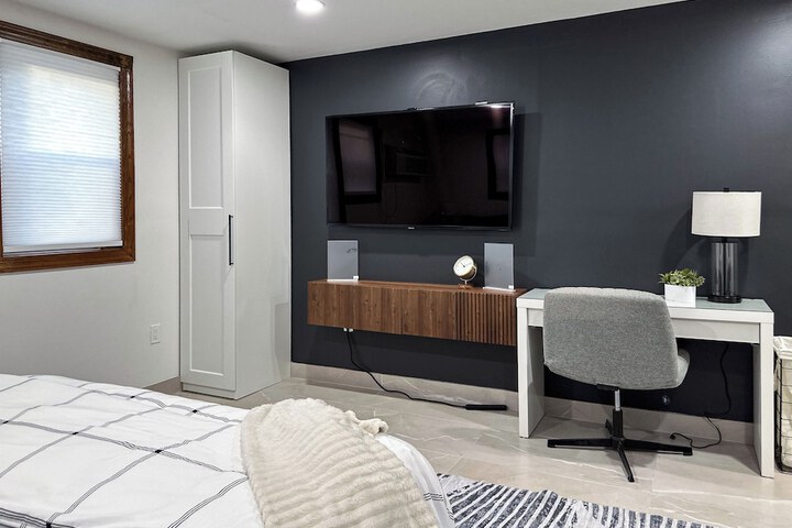 DTW Suites