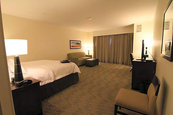 Hampton Inn and Suites Airdrie