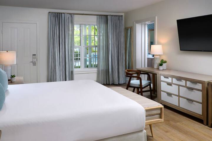Southernmost Beach Resort and Guesthouses