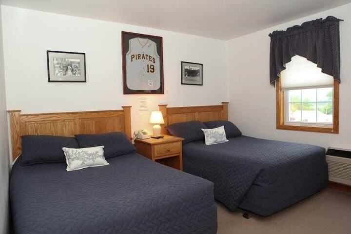 Room 8 of 17