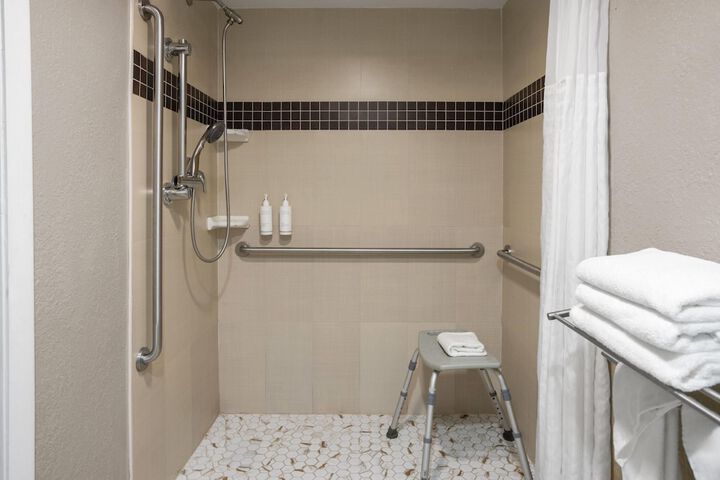 Super 8 by Wyndham Ellenton Bradenton Area