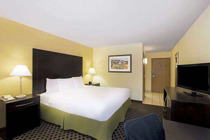 Room 31 of 53