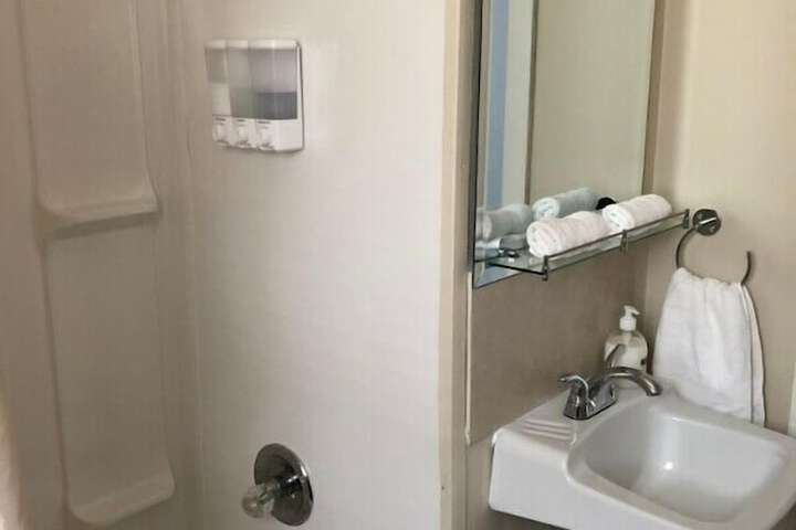 Room 13 of 24