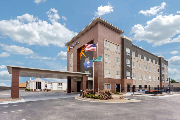 Hotel 2 of 38