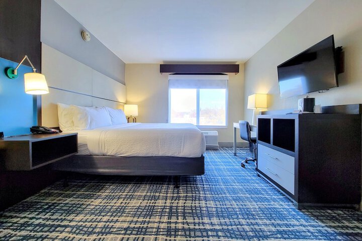 Room 22 of 90