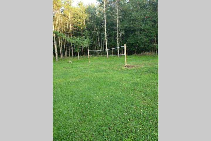 Southwoods Mountain Estate -private mansion pool, hottub+ 15 acres