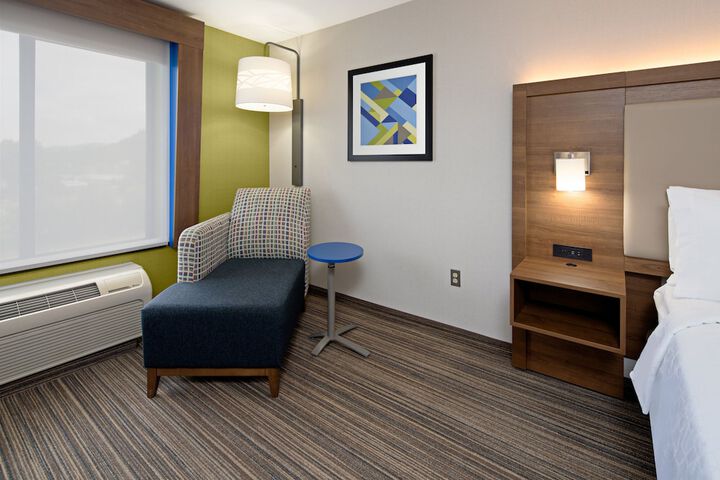 Room 55 of 74