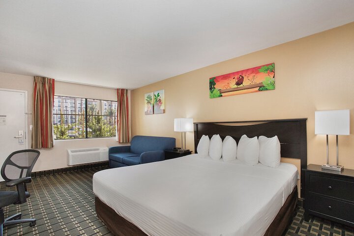 Room 8 of 42