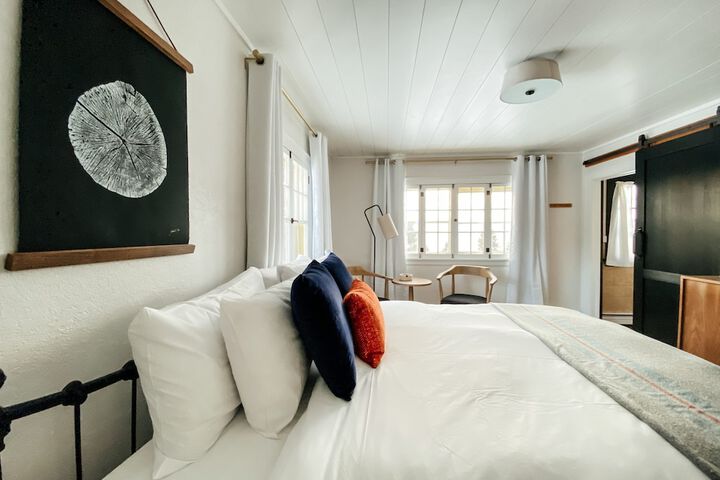 Room 186 of 229