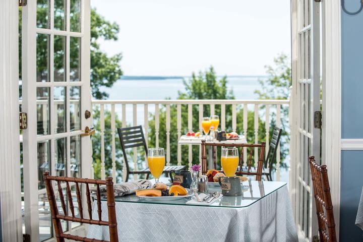 Breakfast/Coffee Service 50 of 68