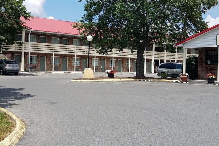 Hotel 5 of 35