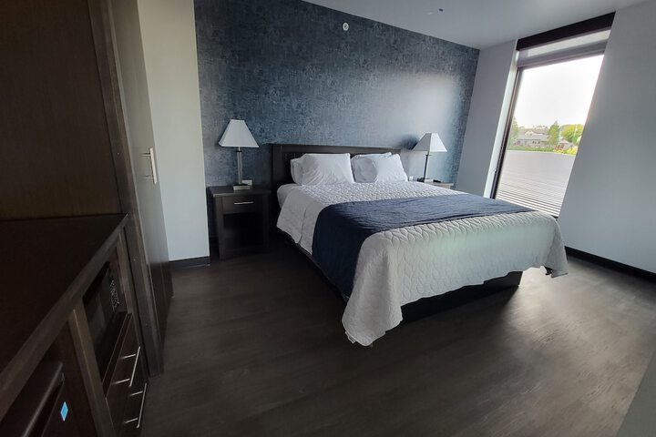 Watershed Hotel