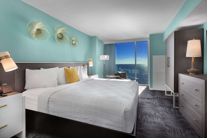 Crown Reef Beach Resort and Waterpark