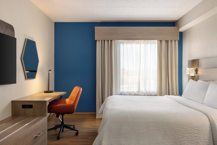 Room 19 of 46