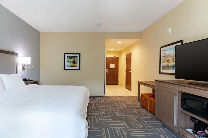 Room 15 of 42