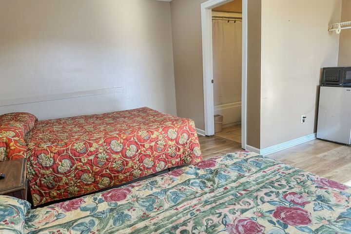 Room 24 of 51