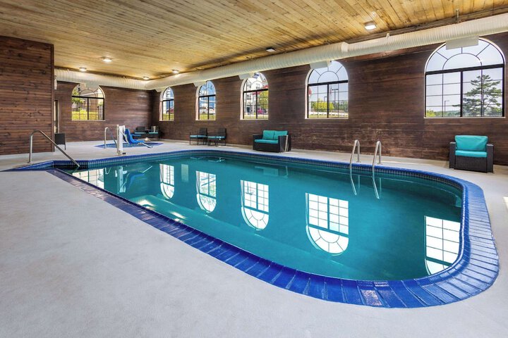 Pool 8 of 76