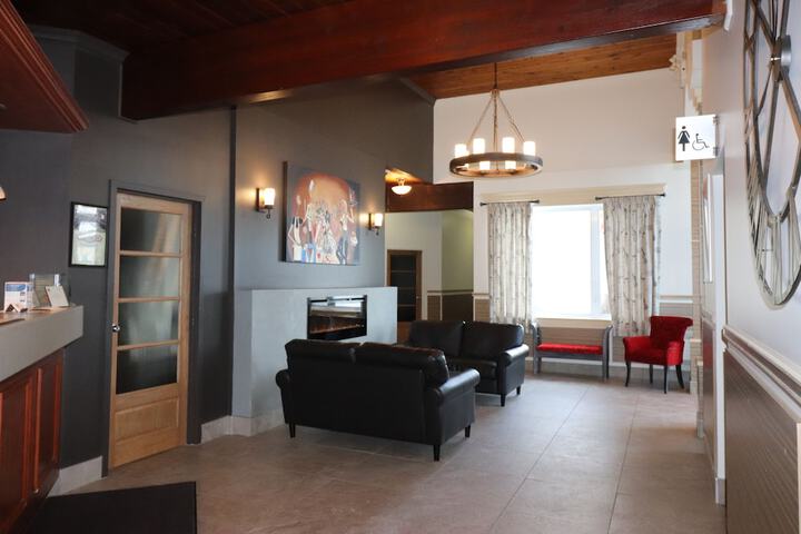 Hotel Interior 7 of 38