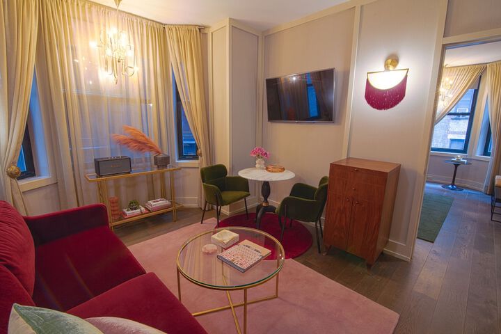 The Evelyn Hotel