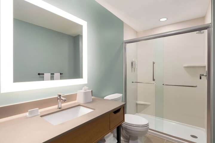 LivSmart Studios by Hilton Kokomo