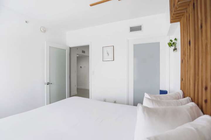 Room 141 of 167