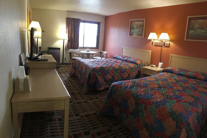 Room 4 of 11