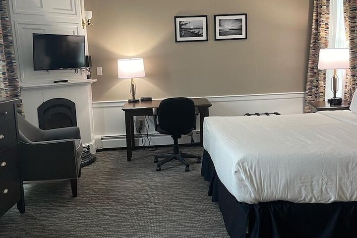 Room 73 of 96