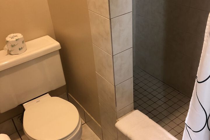 Room 20 of 42