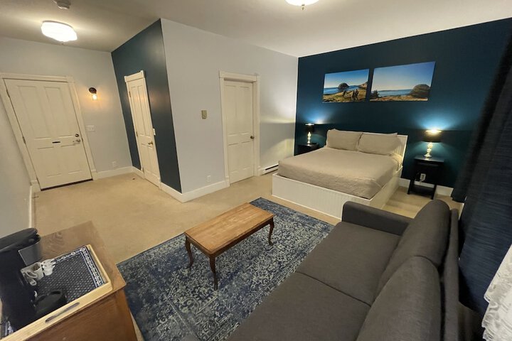 Room 85 of 121