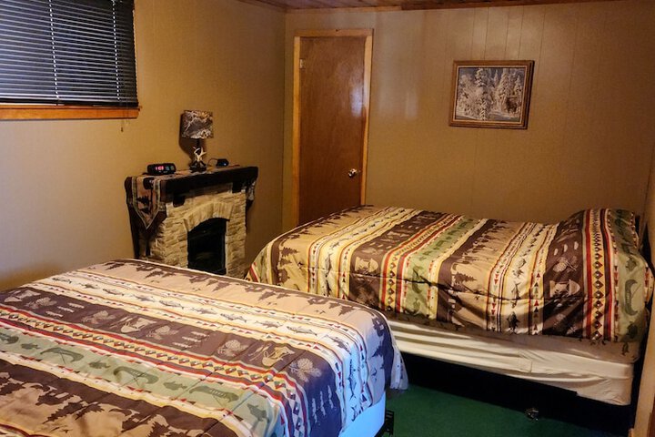 Eagle Nest Fly Shack and Lodge