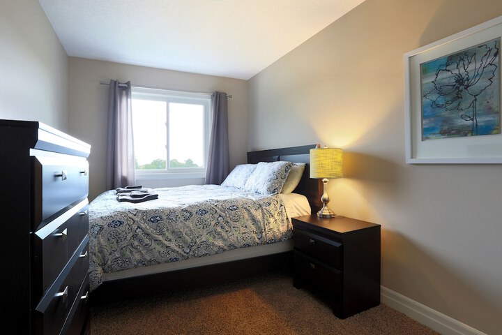 Boardwalk Homes - Executive Guest Rooms & Townhomes