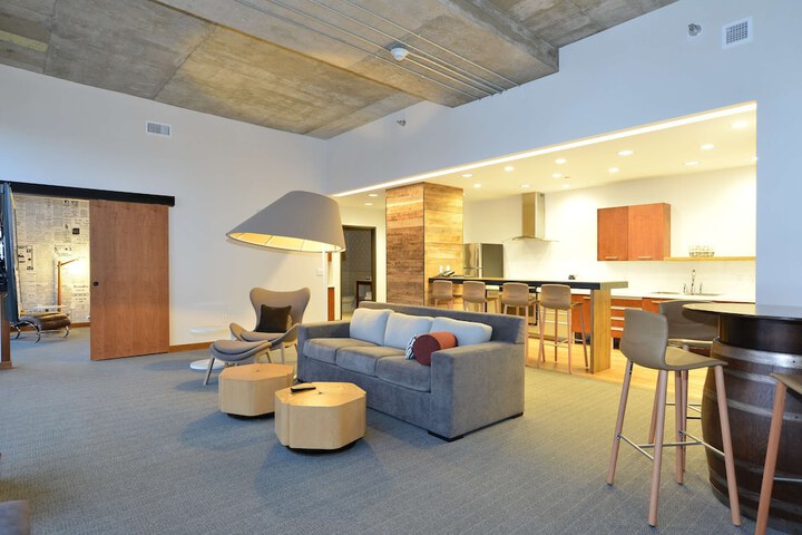 Room 20 of 53