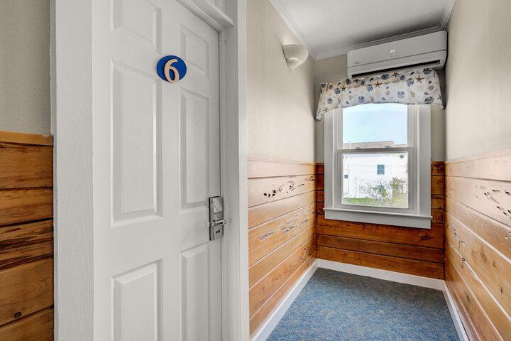 Surf City Hotel
