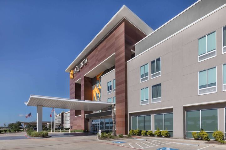 Hotel 2 of 49