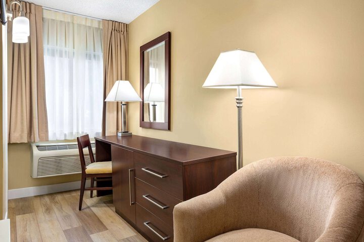 Travelodge by Wyndham Presidio San Francisco