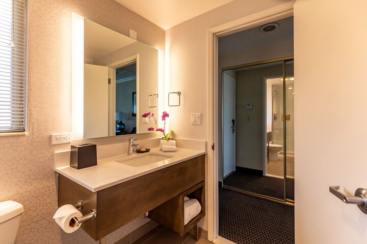 Room 15 of 51