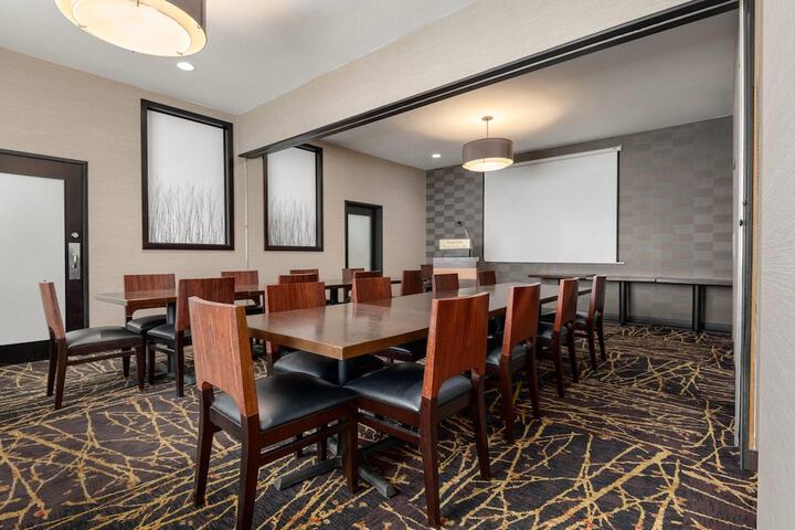Ramada by Wyndham Grand Forks