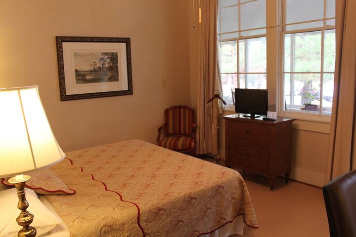 The Hotel Limpia