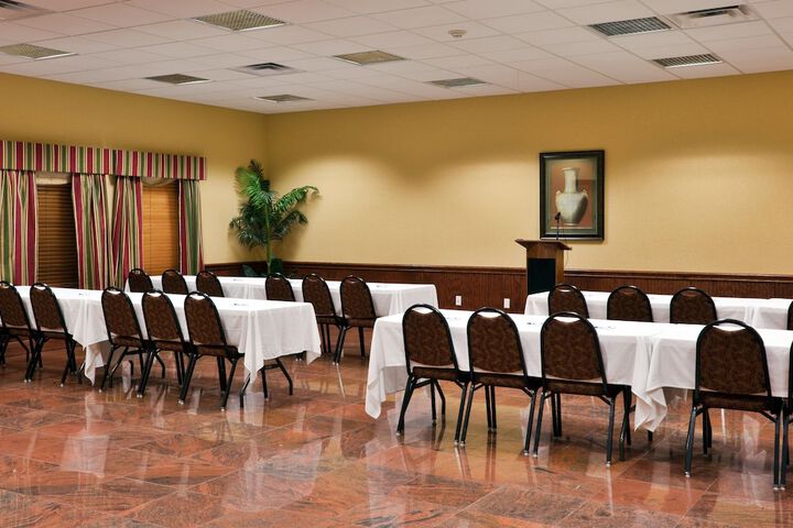 Holiday Inn Express Salado-Belton by IHG
