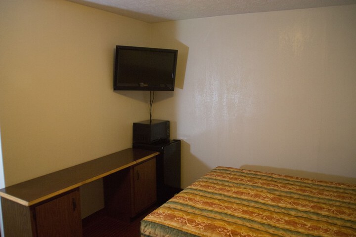 Room 23 of 24