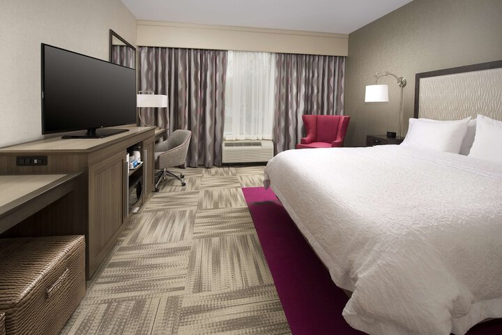 Room 12 of 27