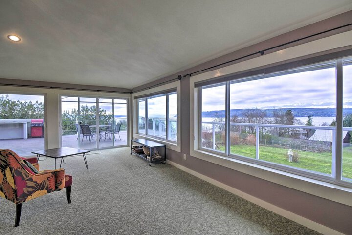 Breathtaking Port Ludlow Home w / Deck & Yard