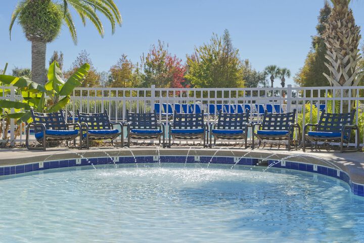 Pool 10 of 53
