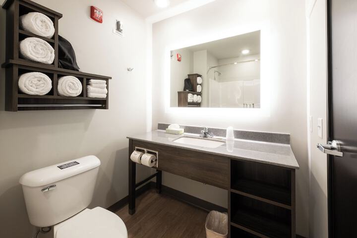 Room 15 of 36