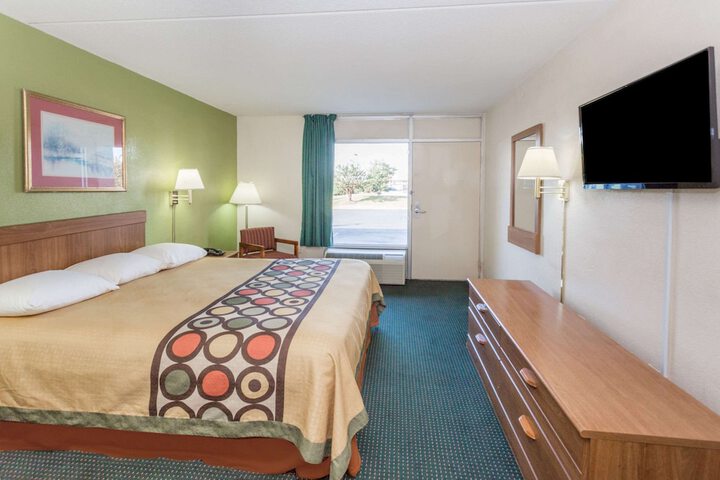 Room 39 of 53