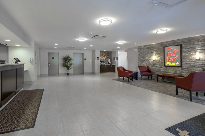 Red Roof Inn PLUS+ Boston - Mansfield / Foxboro