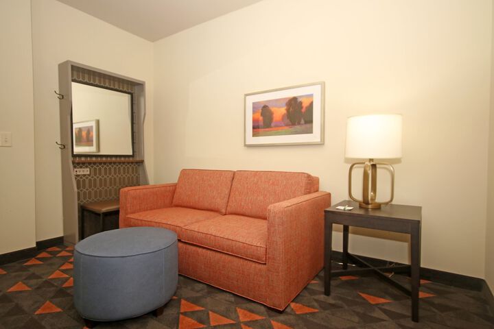 Holiday Inn & Suites Fayetteville W-Fort Bragg Area by IHG