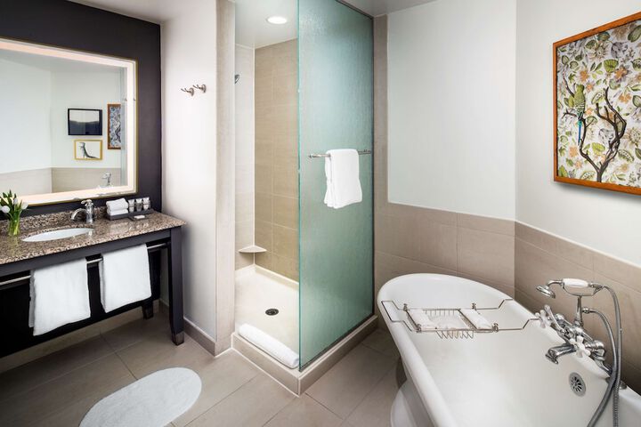 ANDAZ SAVANNAH BY HYATT