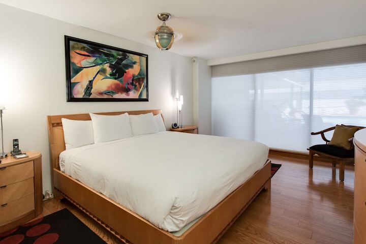 Room 12 of 50